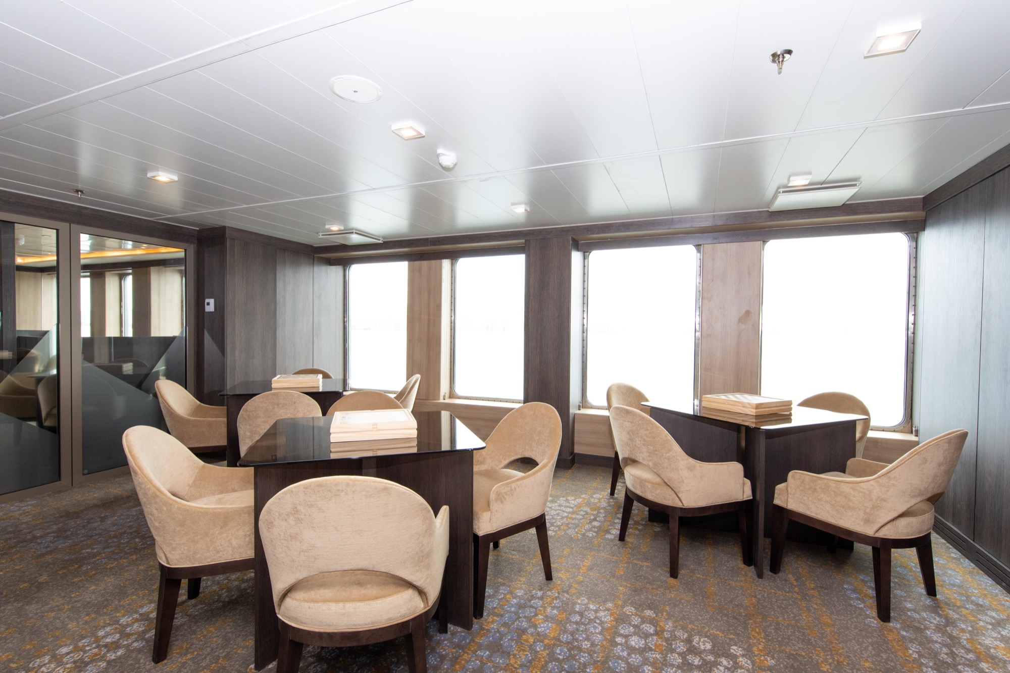 Quark Expeditions_World Explorer_Card Room.jpg